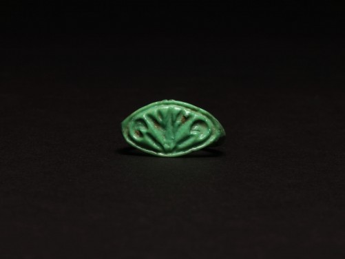 Egyptian Floral Finger Ring 