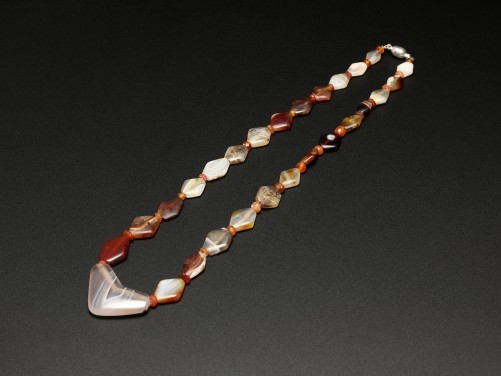 Western-Asiatic Banded Agate Necklace
